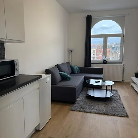Fraichement Renove De 1 Et Sofa Bed En Plein Coeur De Lägenhet *