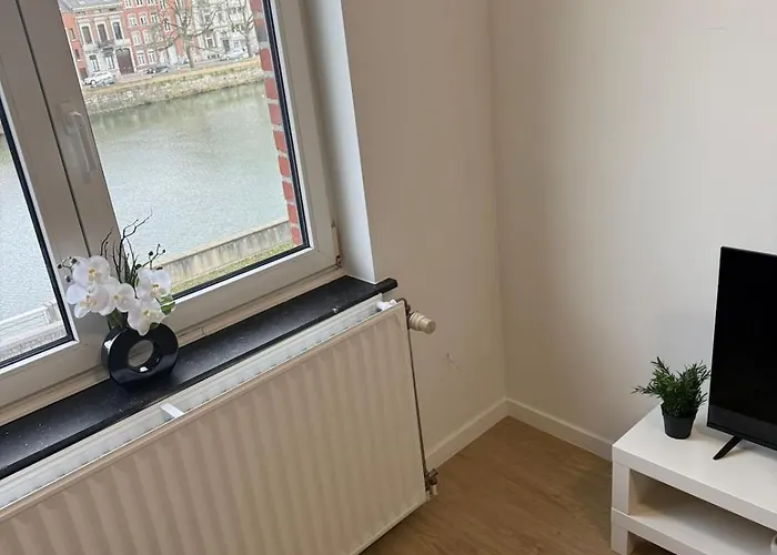 Fraichement Renove De 1 Et Sofa Bed En Plein Coeur De Lägenhet *